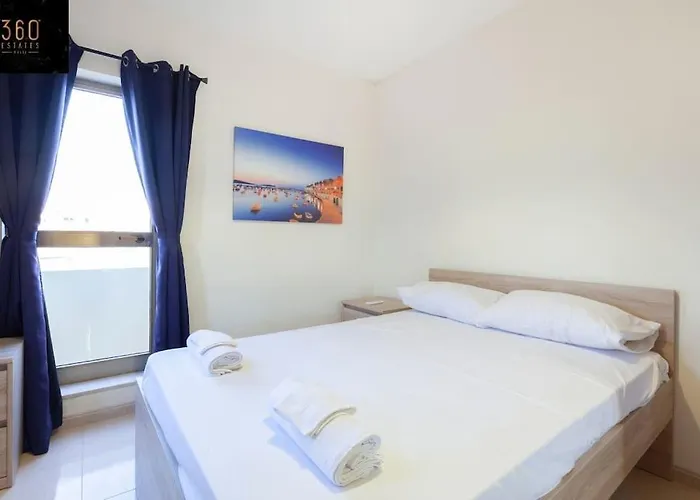 Apartament Beautiful, Typical Maltese 4br With Roof Top By 360 Estates *