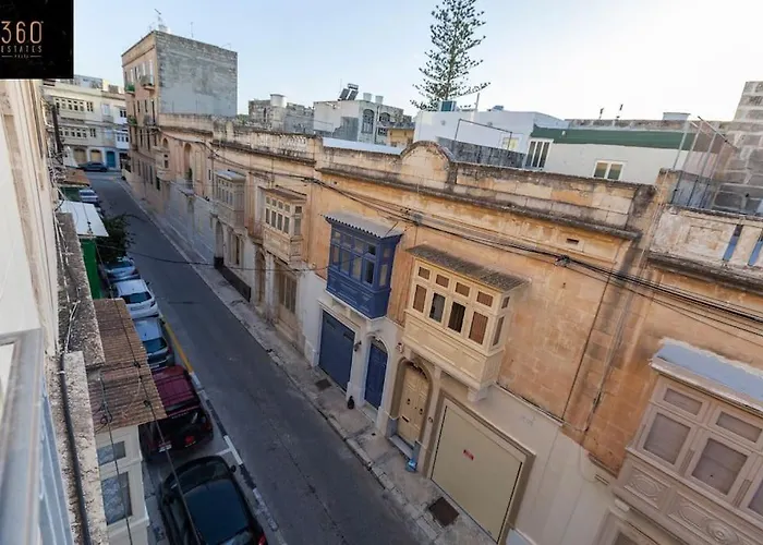 Beautiful, Typical Maltese 4br With Roof Top By 360 Estates * Sliema