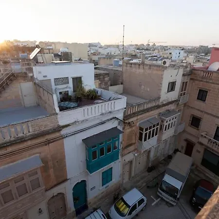 Beautiful, Typical Maltese 4br With Roof Top By 360 Estates * Sliema